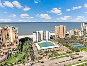 Exterior - Unmatched Beachfront Condo With Roomy Balcony and Pool (Marco Island)