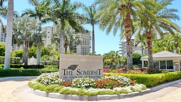 Condo, varias camas (Beachfront condo with 180-degree view) | Áreas de la propiedad