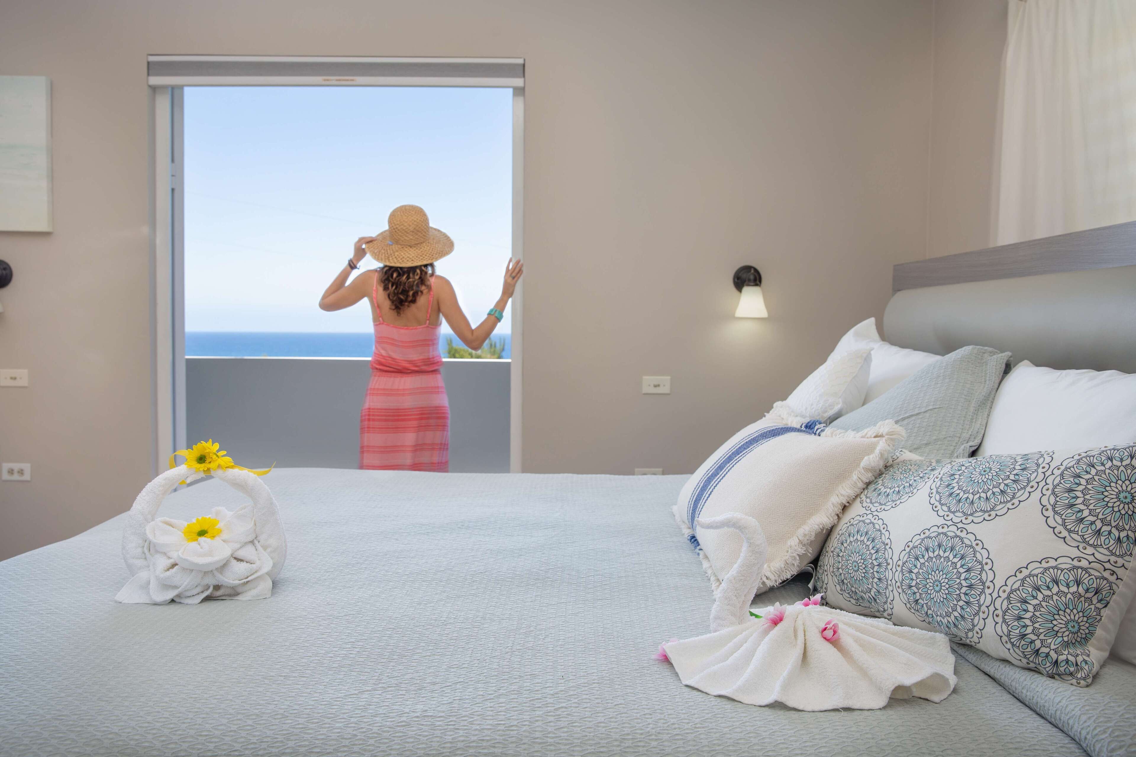 3 slaapkamers, een strijkplank/strijkijzer, wifi, beddengoed