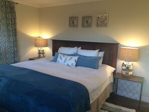 3 soverom, skrivebord, strykejern/-brett og wi-fi (inkludert)