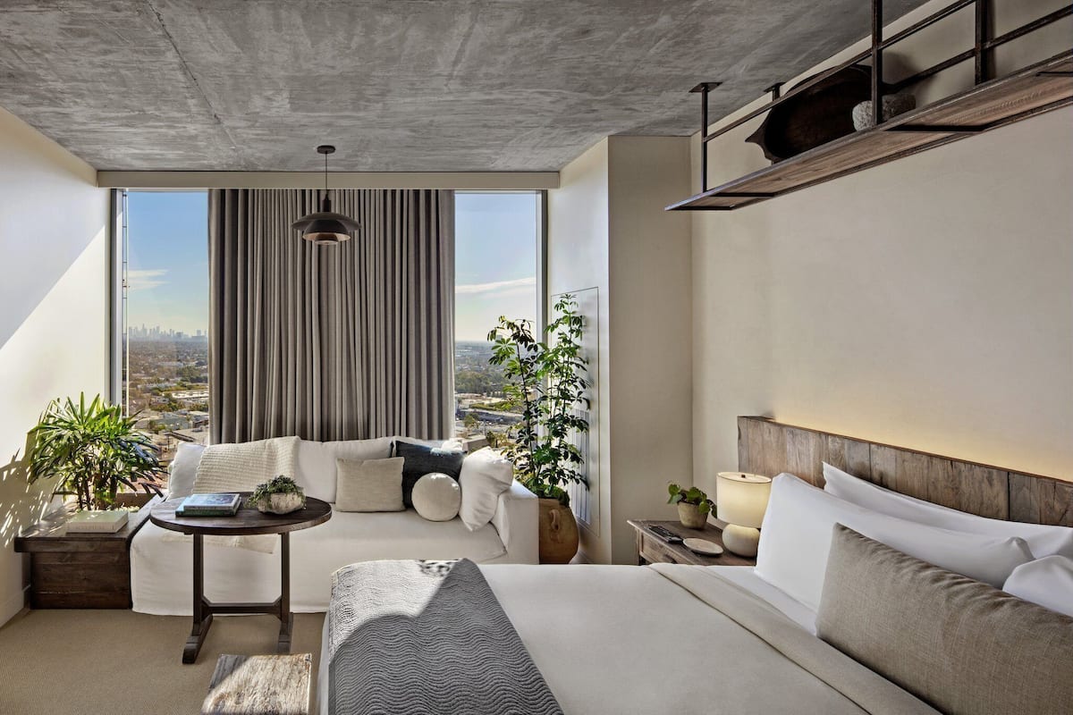 Zimmer, 1 King-Bett (Skyline) | 1 Schlafzimmer, hochwertige Bettwaren, Daunenbettdecken