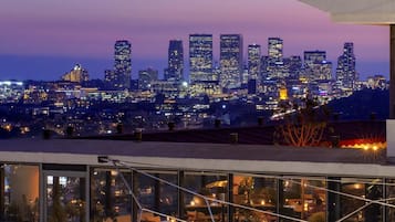 Suite (Canyon) | Premium bedding, down duvets, pillow-top beds, minibar