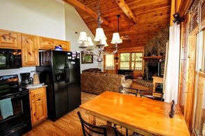 Interior - DAYBREAK LOG GETAWAY - NEW HOT TUB! (Murphy)