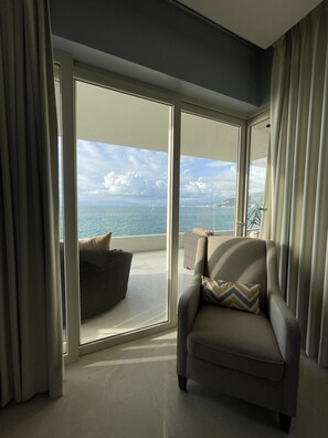 Interior - A Dream Worth Dreaming is a 3 bedroom 31/2 bathrooms beachfront property. (Puerto Vallarta)