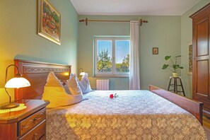 1 camera, Wi-Fi, lenzuola