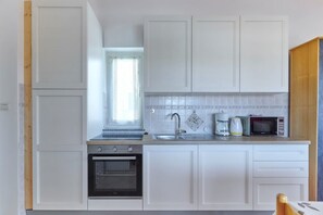 Fridge, oven, stovetop, coffee/tea maker - Diana in Medulin - Istrien / Diana in Medulin - Appartement für 4-5 Personen AP3 (Medulin)