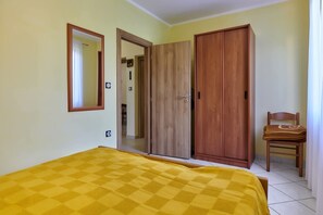 1 habitación, wifi y ropa de cama