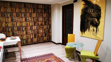 Área de estar no saguão