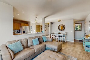 Interior - Lakefront home with private hot tub, dock, kayaks, covered veranda & huge views (Chelan)