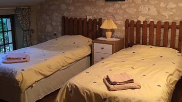 2 sovrum, strykjÀrn/strykbrÀda, wi-fi och sÀngklÀder