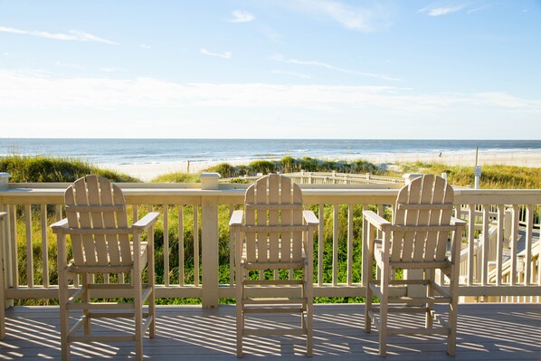 Property grounds - Lodge Villa 1 Bedroom in Oceanfront Resort + Official On-Site Rental Privileges (Myrtle Beach)
