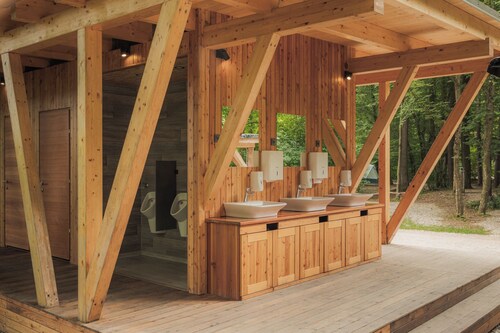 FAMILY BELL fully equipped tent in nature.