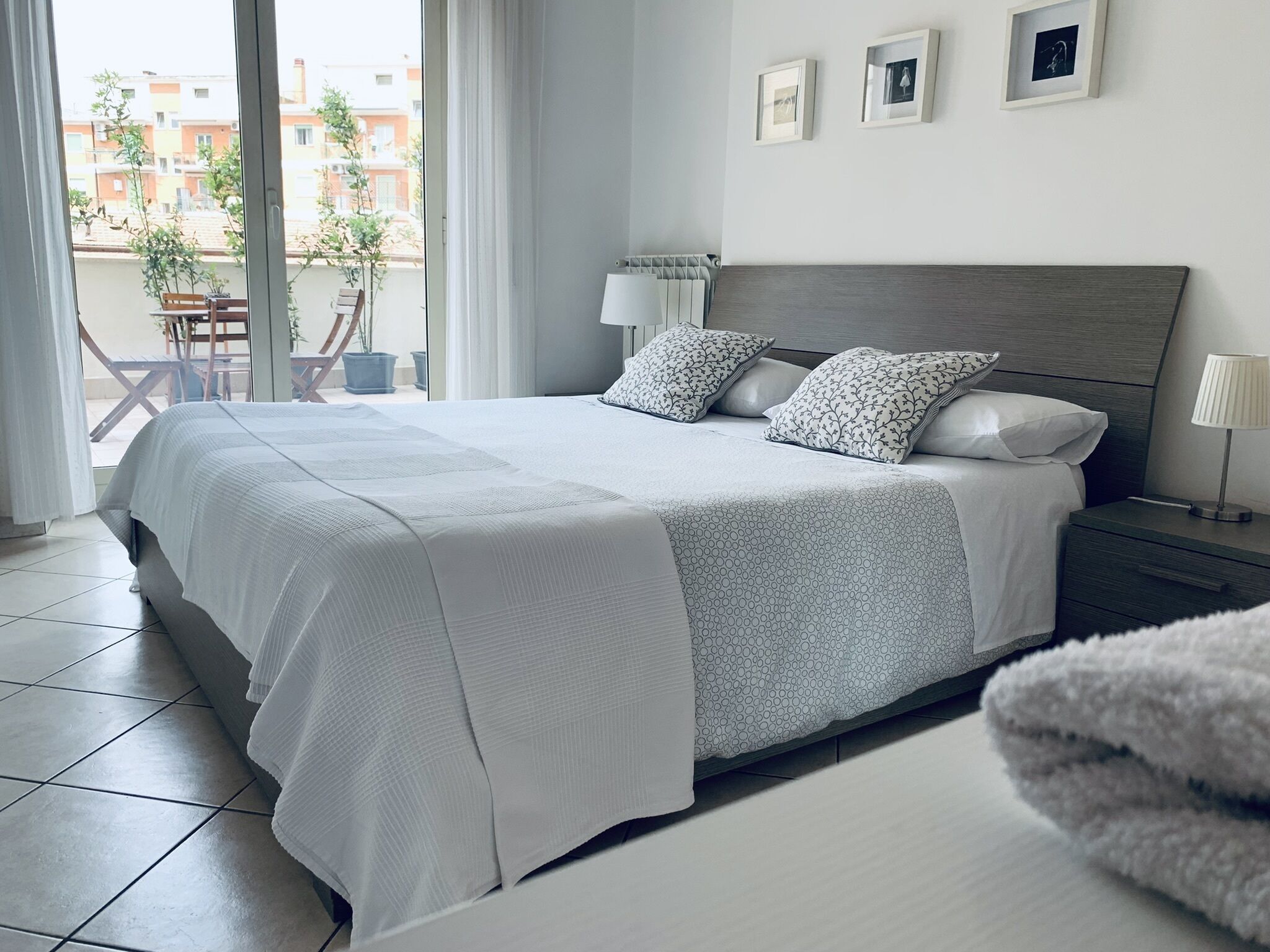 2 chambres, bureau, fer et planche à repasser, Wi-Fi gratuit