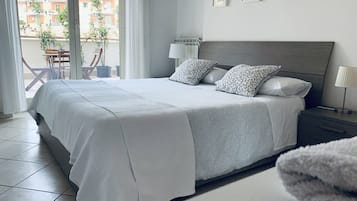2 chambres, bureau, fer et planche à repasser, Wi-Fi gratuit