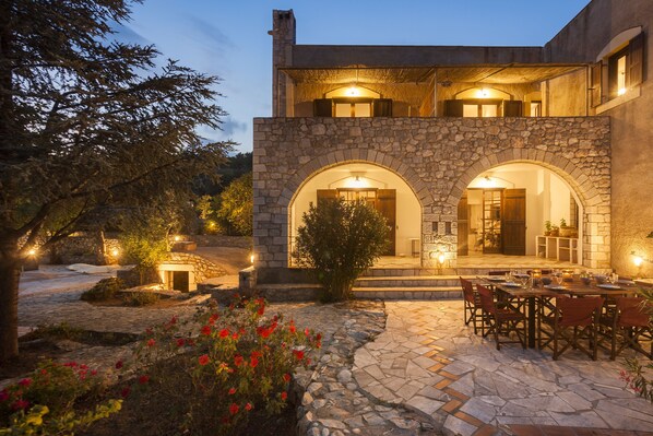 Garden - Luxurious Mani Peninsula Traditional Tower (East Mani)