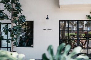 Entrada de la propiedad
