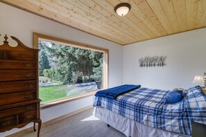 3 bedrooms, iron/ironing board, free WiFi, bed sheets - Peshastin River Place-Riverfront near Leavenworth (Peshastin)