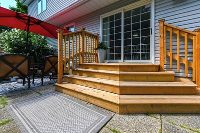  The Maplewood House - Walk to old town Niagara-on-the-Lake