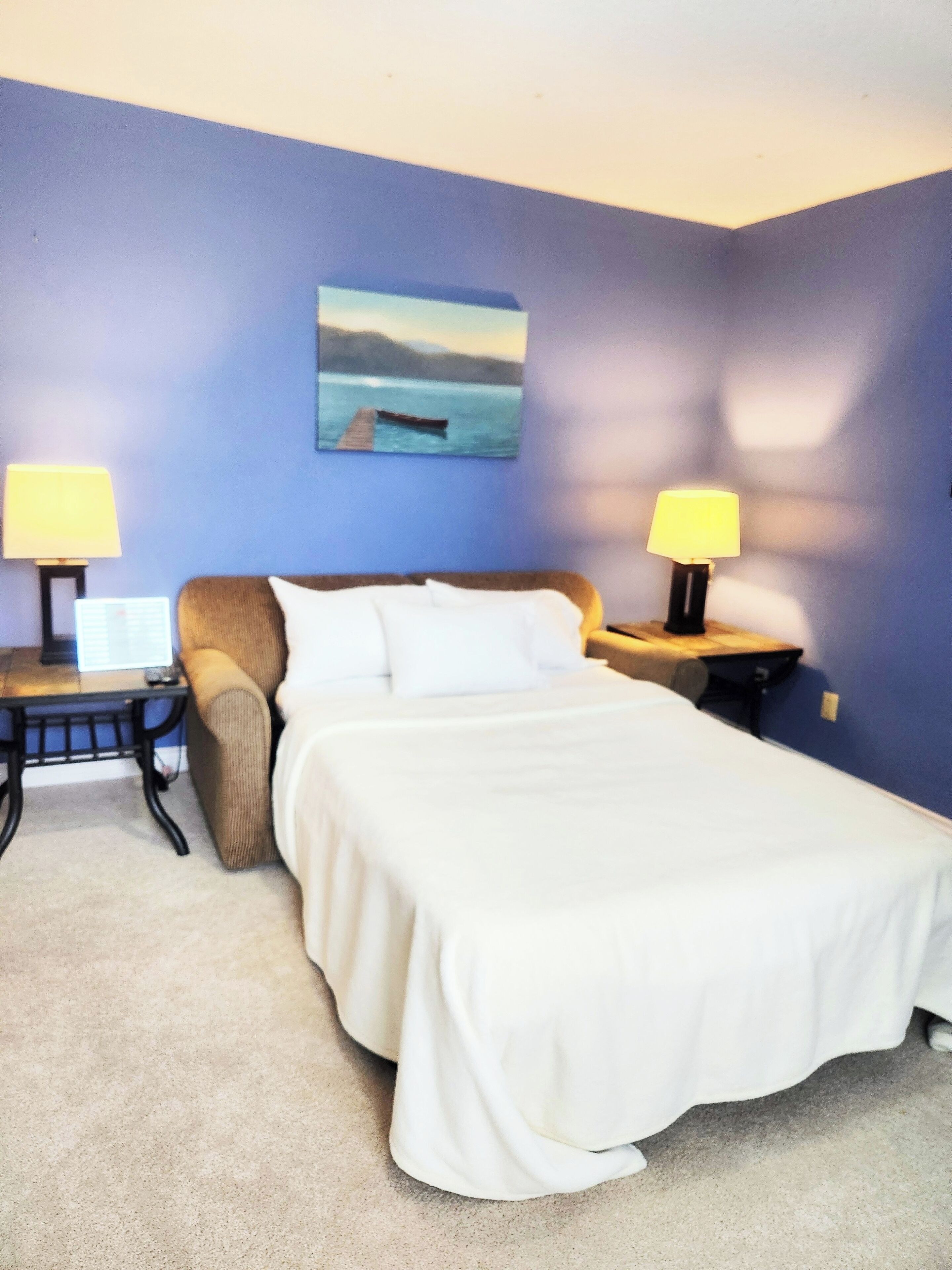 4 bedrooms, desk, iron/ironing board, travel crib