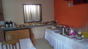 Desayuno continental incluido todos los días
