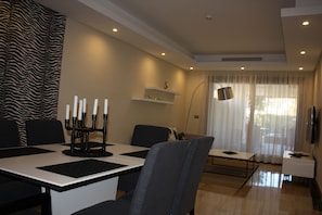 Dining - 100 - Beach apartment with Private Pool (Estepona)