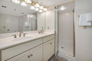 Shower, towels