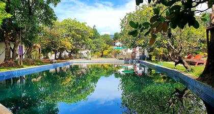 Bohemiaz Resort and Spa