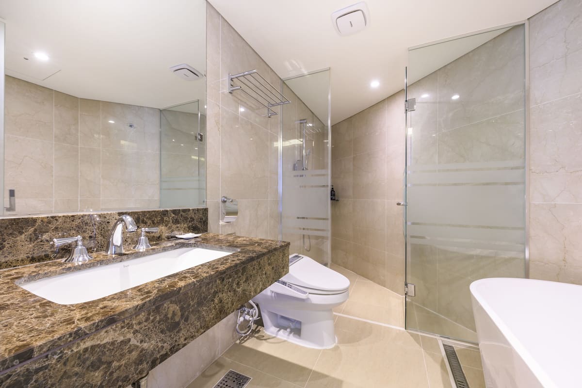 suite | bathroom | free toiletries, hair dryer, slippers, towels