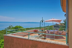 Outdoor dining - Snašić in Ravni - Istrien / Snašić in Ravni - Appartement für 2-4 Personen (Labin)