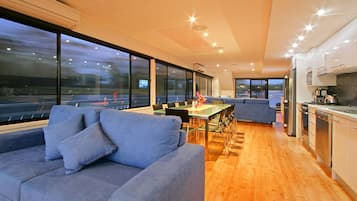 Absolute Indulgence (10 berth houseboat) | Living area | Flat-screen TV, DVD player