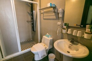 Bathroom sink - Ruisui 38 Homestay (Ruisui)