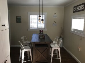 Dining - Riverfront Cozy, Cute Rental (Pagosa Springs)