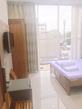Minibar, escritorio, insonorización y wifi gratis