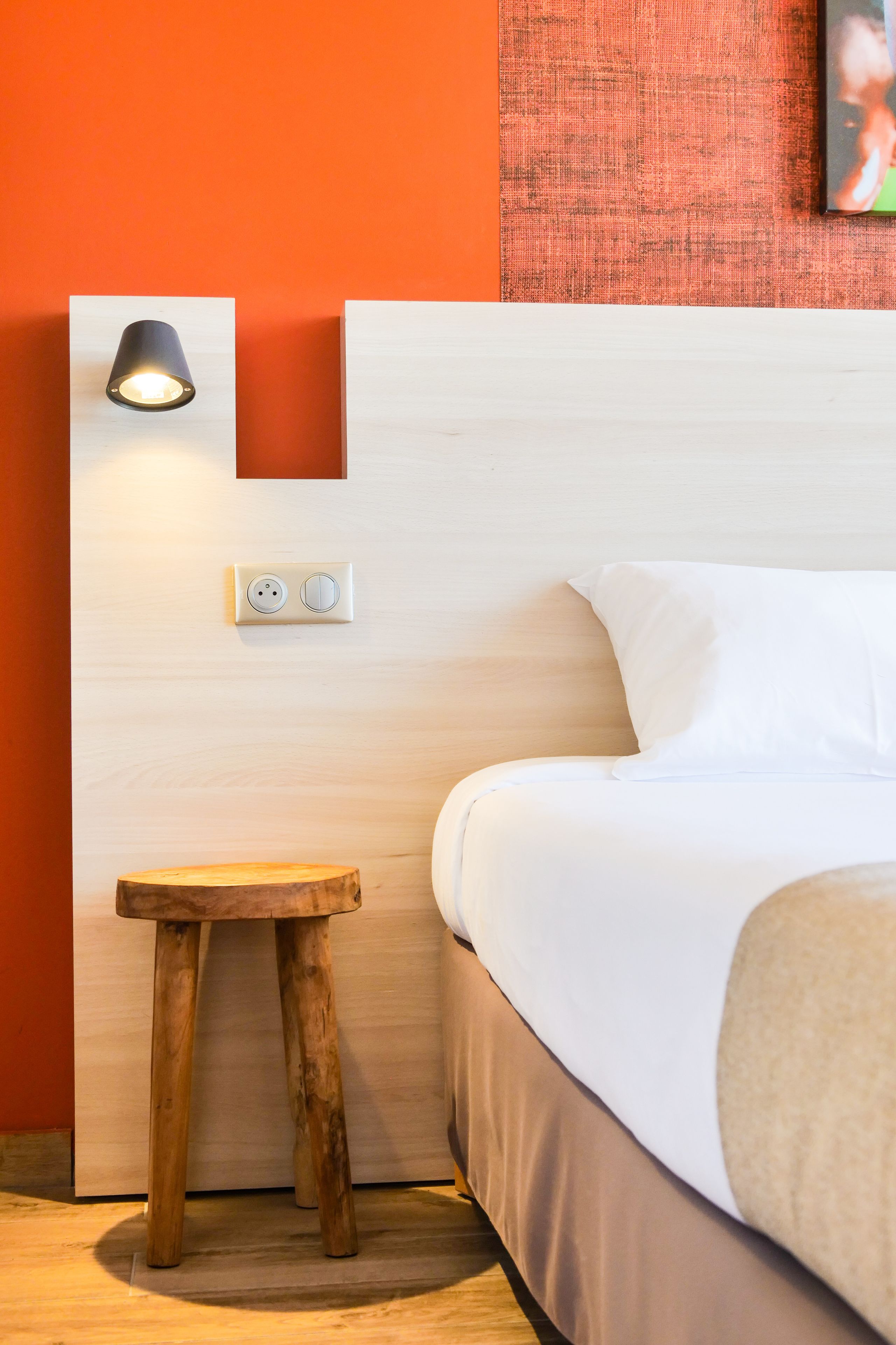 queen room  | in-room safe, individually decorated, individually furnished, desk