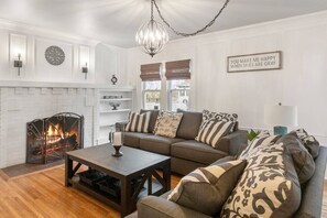 TV, fireplace, DVD player