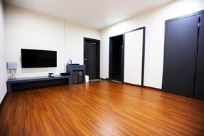 Ondol Room (Hotel Type) | Blackout drapes, soundproofing, free WiFi, bed sheets - Sobaeksan Punggi Spa Resort (Yeongju)