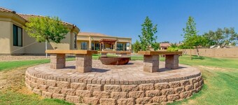 1 Bed/1 Bath Upscale Casita, Sleeps 2/4, Garage, Heated Pool, BBQ, and more...