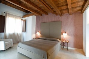 3 bedrooms, travel crib, WiFi, bed sheets - Ragusa Apartments Quadri - Apartment near Ragusa (Ragusa)
