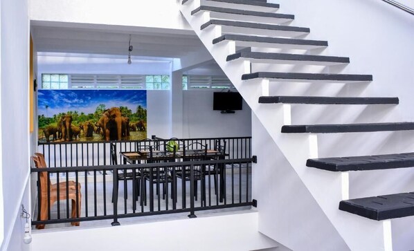 Interior - Ceylon Saradiel (Mawanella)