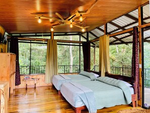 Panoramic Tree House, Garden View