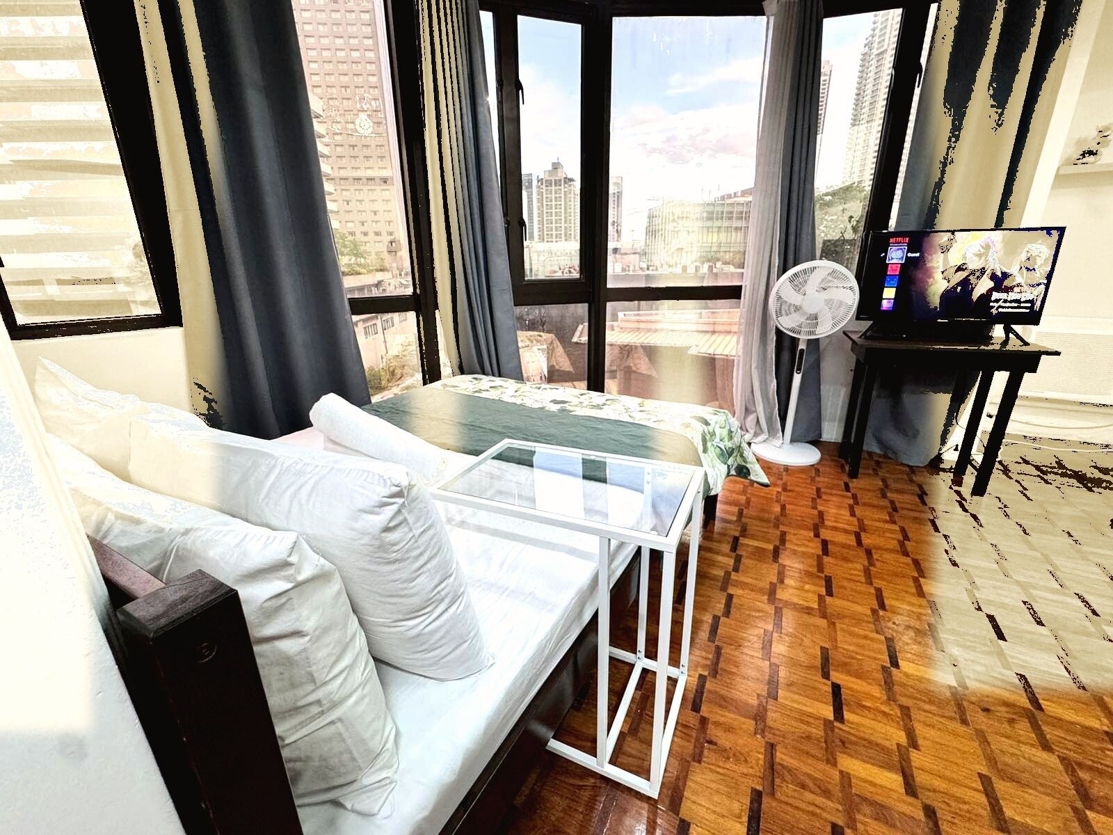1 dormitorio, tabla de planchar con plancha, wifi gratis y ropa de cama