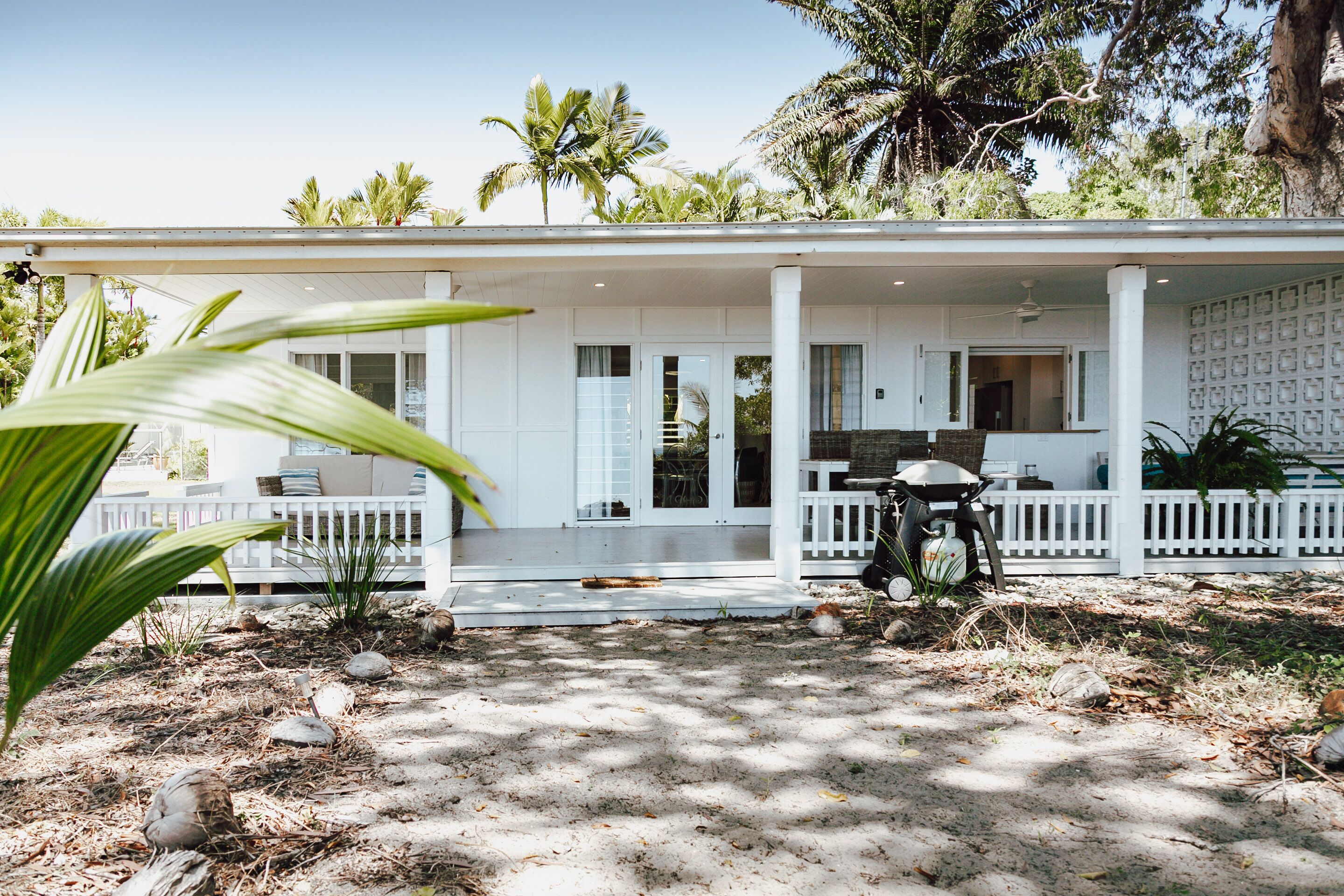Beachfront cottage on the world famous 4 Mile Beach, Port Douglas.