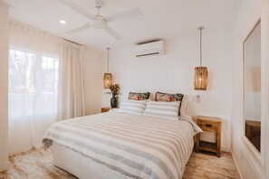 2 slaapkamers, een strijkplank/strijkijzer, wifi, beddengoed