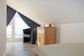 1 bedroom, iron/ironing board, WiFi