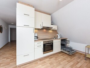 Fridge, oven, high chair