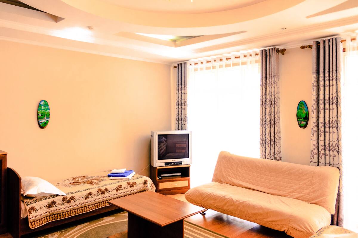 Luxury-Dreibettzimmer | Zimmersafe, Verdunkelungsvorhänge, Bügeleisen/Bügelbrett