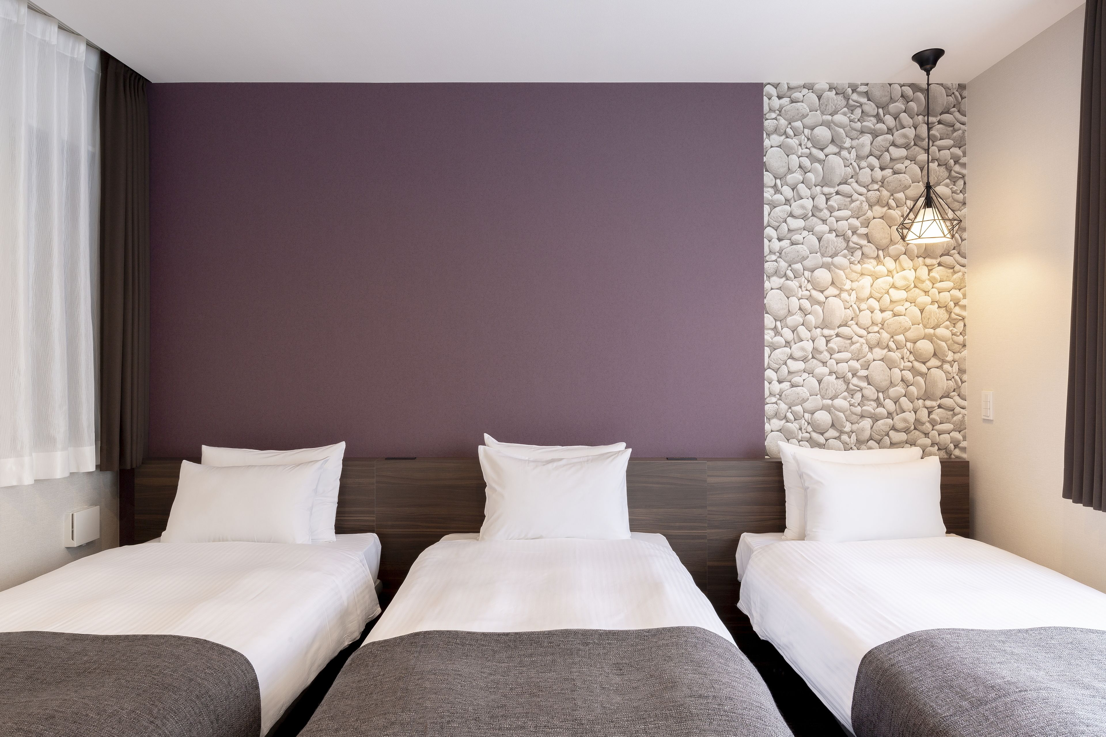 triple room | down duvets, iron/ironing board, free wifi, bed sheets