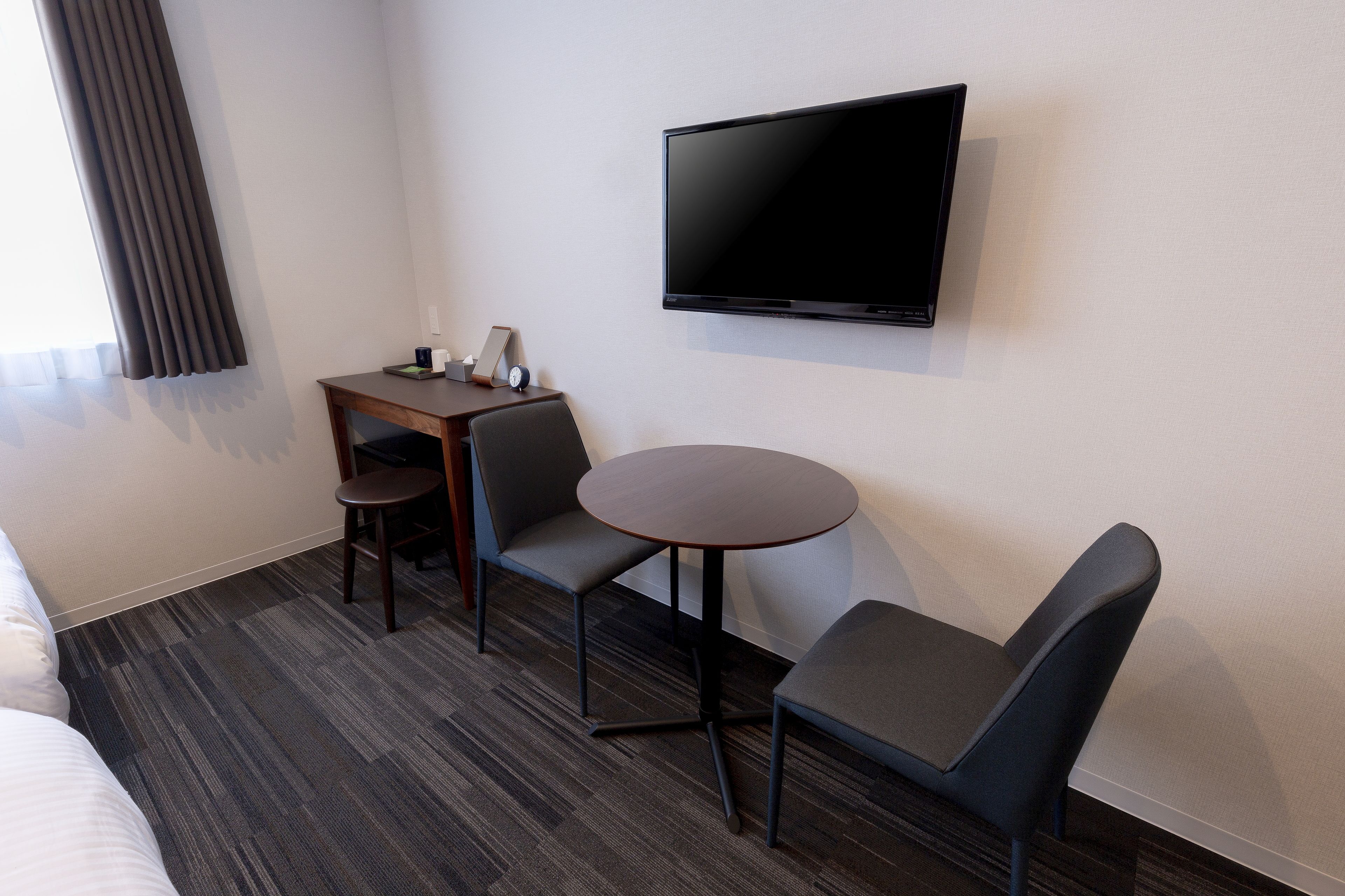 superior twin room with extra bed | down duvets, iron/ironing board, free wifi, bed sheets