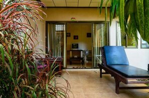Family Quadruple Room | Terrace/patio - Meewaya Hotel (Koh Samui)