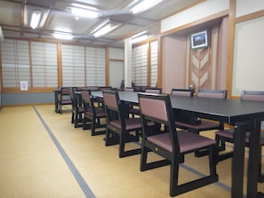 Japanese Style Room with Shared Bathroom (Half Board) | Ryokan dining